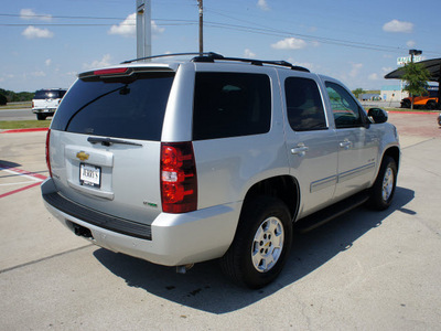 chevrolet tahoe 2011 silver suv lt flex fuel 8 cylinders 4 wheel drive automatic 76087