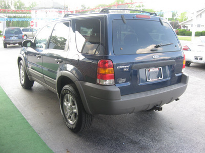 ford escape 2002 blue suv xlt choice gasoline 6 cylinders 4 wheel drive automatic with overdrive 45840