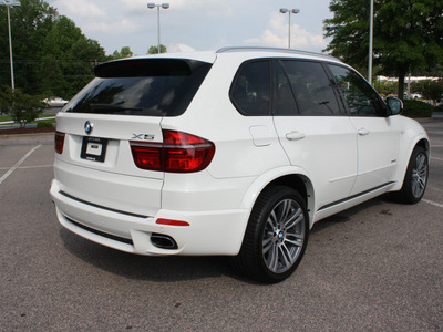 bmw x5 2012 white xdrive50i gasoline 8 cylinders all whee drive automatic 27616
