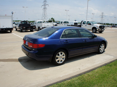 honda accord 2005 dk  blue sedan ex v 6 gasoline 6 cylinders front wheel drive automatic 76108