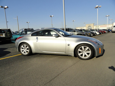 nissan 350z 2003 silver coupe gasoline 6 cylinders rear wheel drive automatic 60915