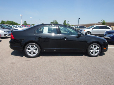 ford fusion 2012 black sedan se gasoline 4 cylinders front wheel drive 6 speed automatic 46168