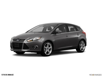 ford focus 2012 gray hatchback titanium flex fuel 4 cylinders front wheel drive not specified 46168