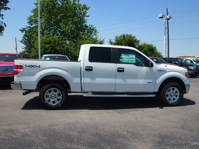 ford f 150 2012 white gasoline 6 cylinders 4 wheel drive automatic 46168