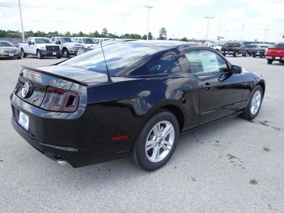 ford mustang 2013 black coupe v6 gasoline 6 cylinders rear wheel drive 77388