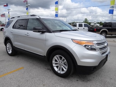 ford explorer 2011 silver suv xlt gasoline 6 cylinders 2 wheel drive automatic 77388