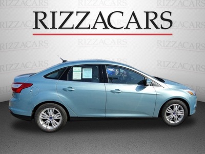 ford focus 2012 lt  blue sedan sel flex fuel 4 cylinders front wheel drive automatic with overdrive 60546