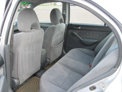 honda civic 2003 silver sedan lx gasoline 4 cylinders sohc front wheel drive automatic 55811