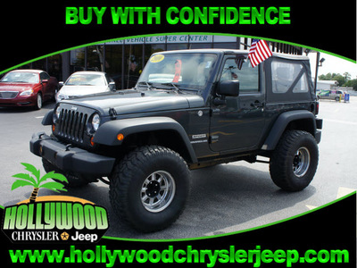 jeep wrangler 2010 dk  gray suv sport gasoline 6 cylinders 4 wheel drive 6 speed manual 33021