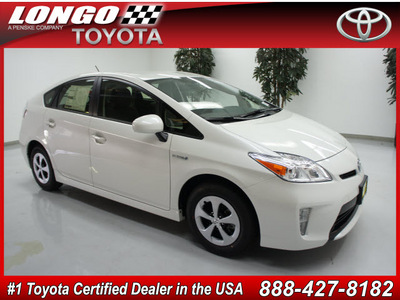 toyota prius 2012 white hatchback two hybrid 4 cylinders front wheel drive automatic 91731