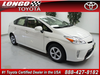 toyota prius 2012 white hatchback two hybrid 4 cylinders front wheel drive not specified 91731