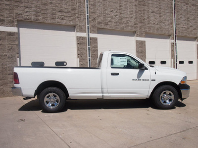 ram ram pickup 1500 2012 white tradesman gasoline 8 cylinders 4 wheel drive automatic 80301