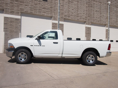 ram ram pickup 1500 2012 white tradesman gasoline 8 cylinders 4 wheel drive automatic 80301