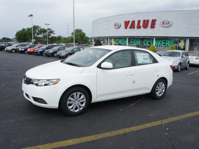kia forte 2012 clear white sedan lx gasoline 4 cylinders front wheel drive automatic 19153