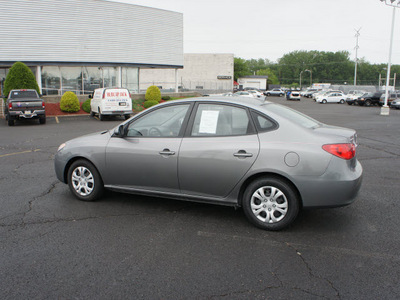 hyundai elantra 2010 gray sedan gasoline 4 cylinders front wheel drive automatic 19153