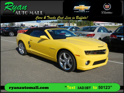 chevrolet camaro 2012 yellow ss convertible gasoline 8 cylinders rear wheel drive automatic 55313