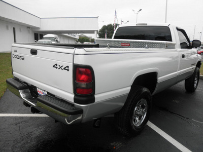 dodge 1500 ram 1998 white pickup truck 4x4 gasoline v8 4 wheel drive automatic 34474