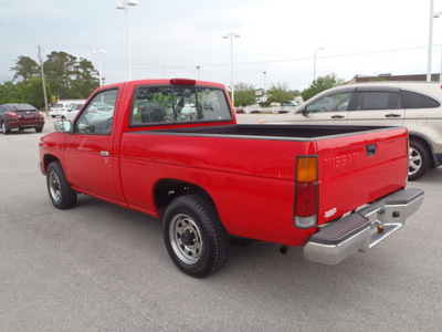 nissan truck 1994 red xe gasoline 4 cylinders rear wheel drive 5 speed manual 28557