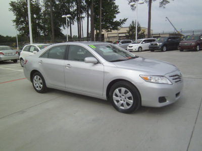 toyota camry 2011 silver sedan le gasoline 4 cylinders front wheel drive automatic 75503