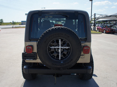 jeep wrangler 2003 gray suv x gasoline 6 cylinders 4 wheel drive automatic with overdrive 76087