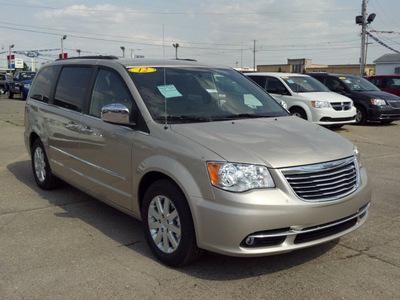 chrysler town and country 2012 beige van touring l flex fuel 6 cylinders front wheel drive 6 speed automatic 62863