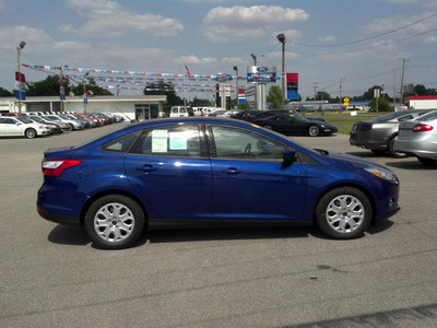 ford focus 2012 blue sedan se flex fuel 4 cylinders front wheel drive 6 speed automatic 62863