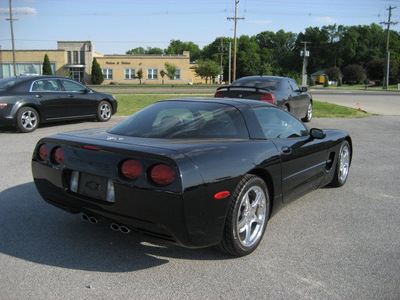 chevrolet corvette 2003 black coupe gasoline 8 cylinders rear wheel drive 6 speed manual 62863