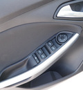 ford focus 2012 black hatchback se flex fuel 4 cylinders front wheel drive automatic 32401
