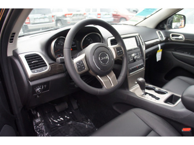 jeep grand cherokee 2012 black suv laredo x gasoline 6 cylinders 2 wheel drive automatic 33157