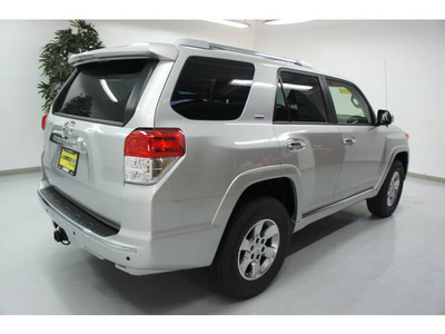 toyota 4runner 2012 silver suv sr5 gasoline 6 cylinders 4 wheel drive automatic 91731