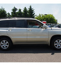 toyota highlander 2002 gold suv gasoline 6 cylinders all whee drive automatic with overdrive 07702