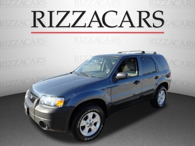ford escape 2005 lt  blue suv xlt 4x4 gasoline 6 cylinders all whee drive automatic with overdrive 60546