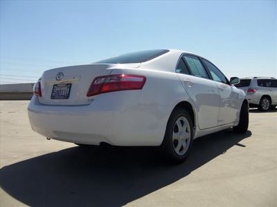 toyota camry 2007 white sedan ce gasoline 4 cylinders front wheel drive automatic 90241