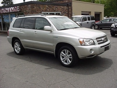 toyota highlander hybrid 2006 silver suv hybrid 6 cylinders all whee drive cont  variable trans  06019