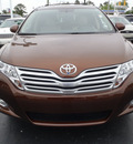 toyota venza 2011 lt  brown fwd v6 gasoline 6 cylinders front wheel drive automatic 28557