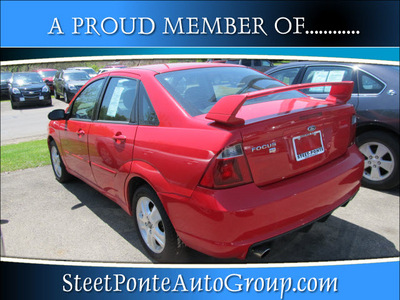 ford focus 2007 red sedan zx4 st gasoline 4 cylinders front wheel drive standard 13350