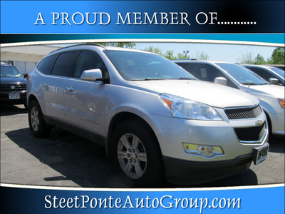 chevrolet traverse 2009 silver suv gasoline 6 cylinders all whee drive automatic 13350