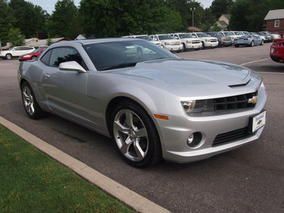 chevrolet camaro 2010 silver coupe ss gasoline 8 cylinders rear wheel drive automatic 27591