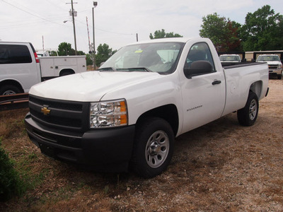 chevrolet silverado 1500 2011 white work truck gasoline 6 cylinders 2 wheel drive automatic 27591