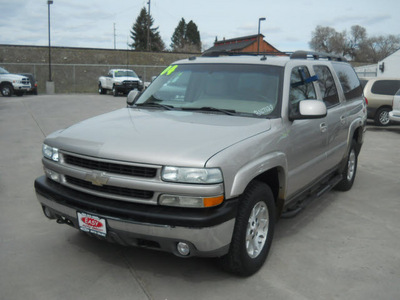 chevrolet suburban 2004 gold suv z71 gasoline 8 cylinders 4 wheel drive 4 speed automatic 99212