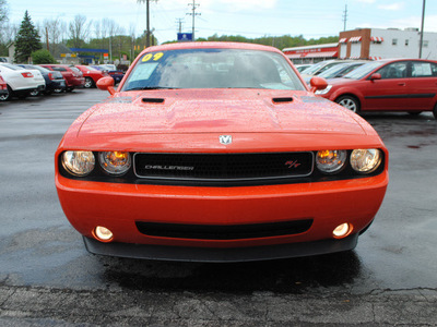 dodge challenger 2009 orange coupe r t gasoline 8 cylinders rear wheel drive 6 speed manual 44024