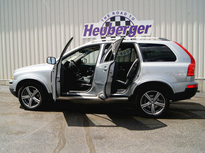 volvo xc90 2010 electric silver suv 3 2 r design gasoline 6 cylinders all whee drive automatic 80905