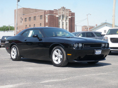 dodge challenger 2012 black coupe sxt flex fuel 6 cylinders rear wheel drive shiftable automatic 61832