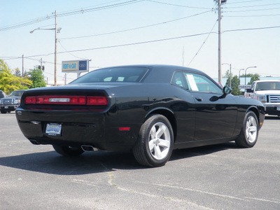 dodge challenger 2012 black coupe sxt flex fuel 6 cylinders rear wheel drive shiftable automatic 61832