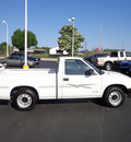 chevrolet s 10 2000 white pickup truck gasoline 4 cylinders rear wheel drive 5 speed manual 45342