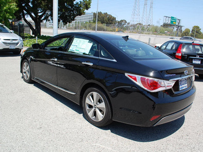 hyundai sonata hybrid 2012 black sedan hybrid 4 cylinders front wheel drive automatic 94010