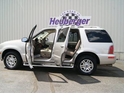 mercury mountaineer 2003 silver birch suv gasoline 8 cylinders sohc all whee drive automatic 80905