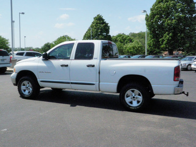 dodge ram pickup 1500 2002 white slt gasoline 8 cylinders 4 wheel drive automatic with overdrive 55124