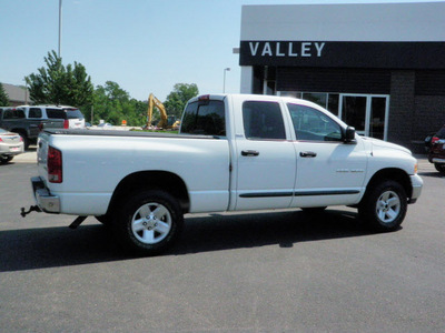 dodge ram pickup 1500 2002 white slt gasoline 8 cylinders 4 wheel drive automatic with overdrive 55124