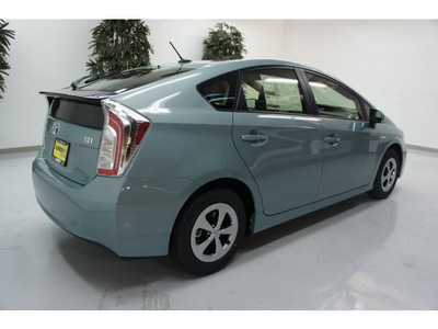 toyota prius 2012 lt  blue hatchback three hybrid 4 cylinders front wheel drive not specified 91731